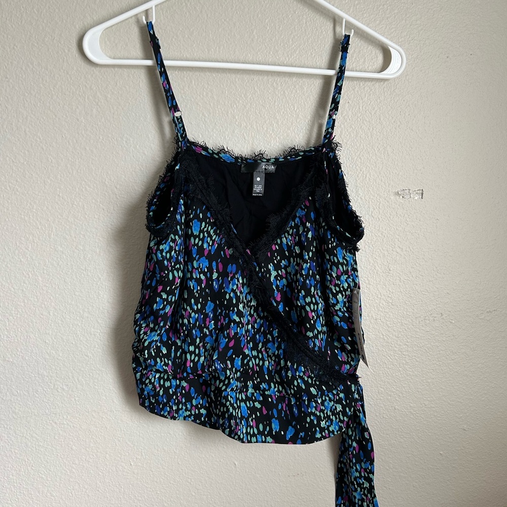 NWT Aqua snap wrap tank top with lace trimming